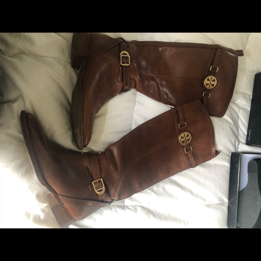 Tory Burch boots - Picture 1 of 4